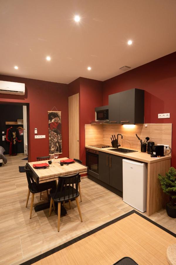 Appartamento Capsule Japon - Jacuzzi - Netflix & Ecran Cinema - Xbox Trith-Saint-Leger Esterno foto